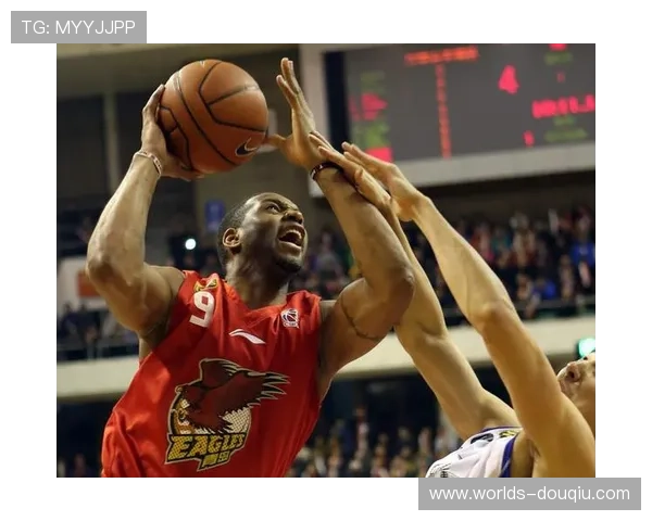 NBA斗球直播高清回放，第一时间观看最新比赛精彩瞬间